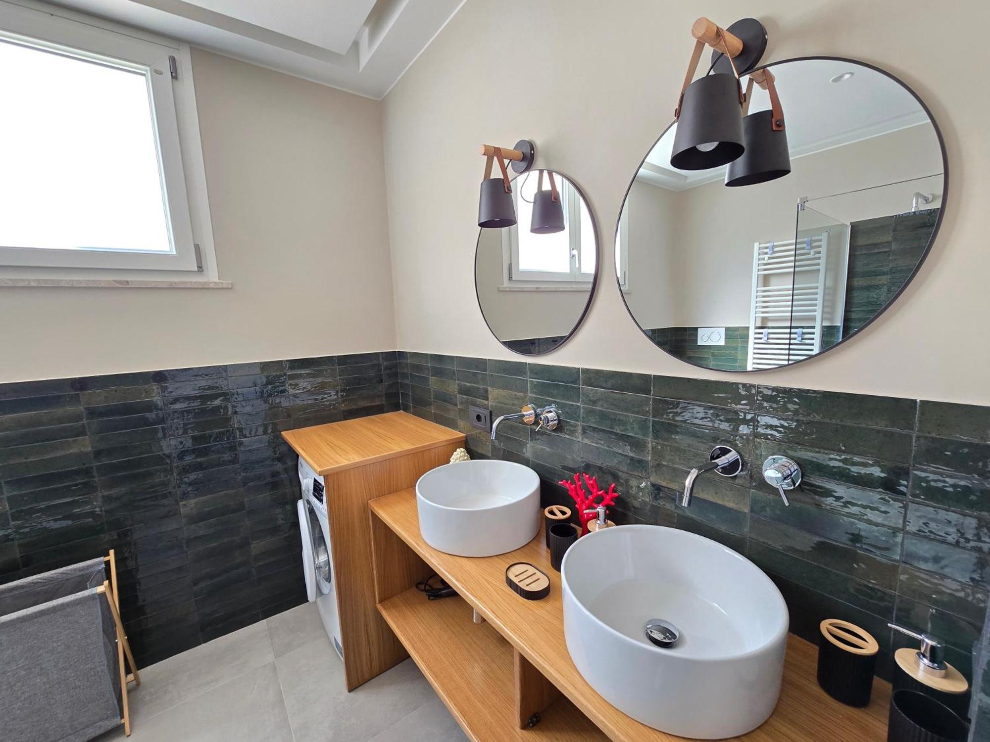 Laca - Sensational Coast View With Jacuzzi Apartment