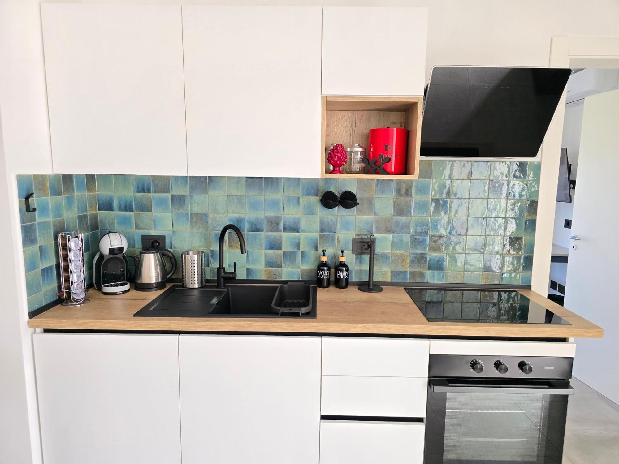 Laca - Sensational Coast View With Jacuzzi Apartment *
