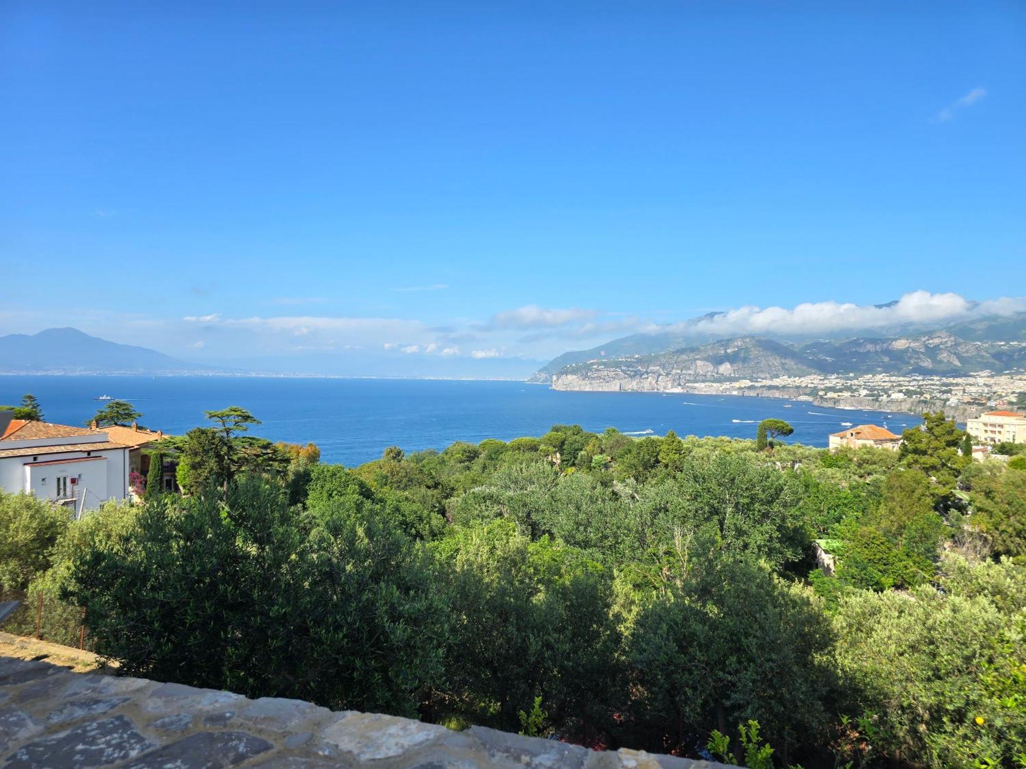 Apartment Laca - Sensational Coast View With Jacuzzi