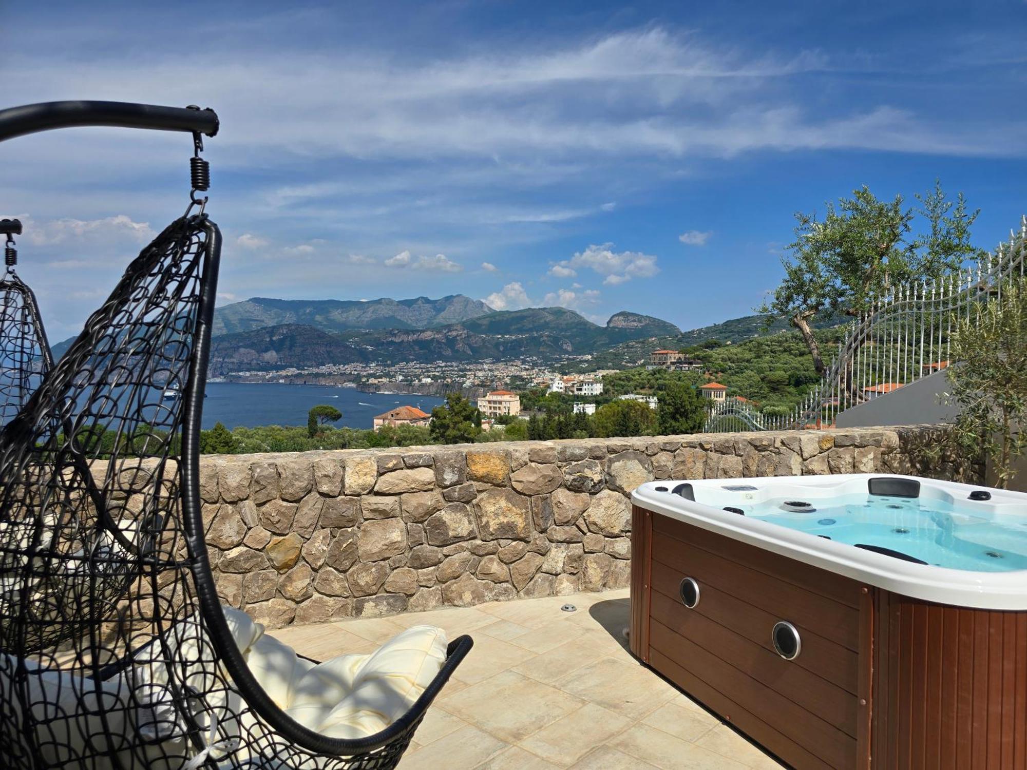Laca - Sensational Coast View With Jacuzzi *