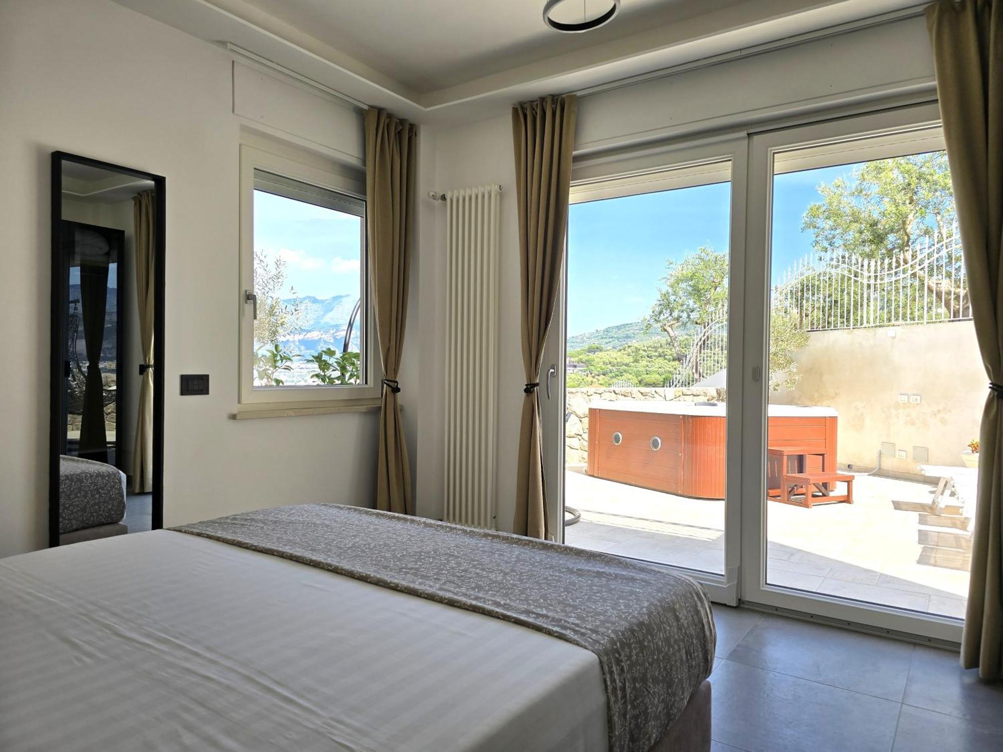 Appartamento Laca - Sensational Coast View With Jacuzzi *