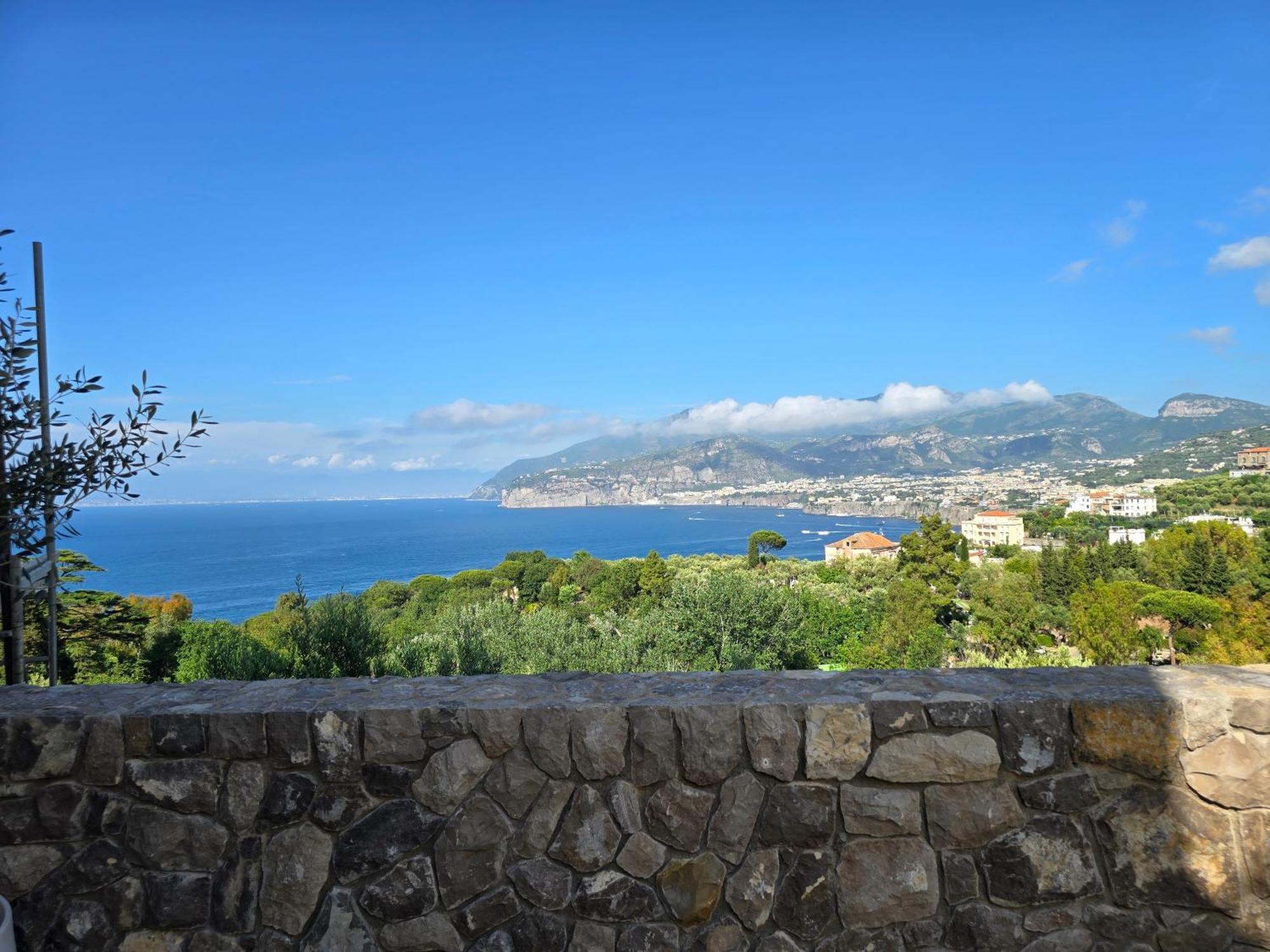 Laca - Sensational Coast View With Jacuzzi Appartamento Sorrento